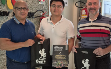 Representante de importadores chineses visita a sede da ASGAV